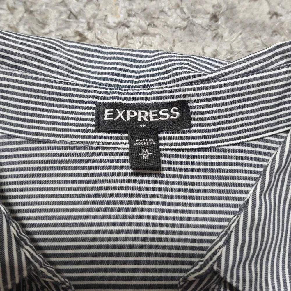✨️4/$20. Original Essential Shirt, Button Down Career Wear, Fitted Pin Stripe, M - Picture 11 of 15
